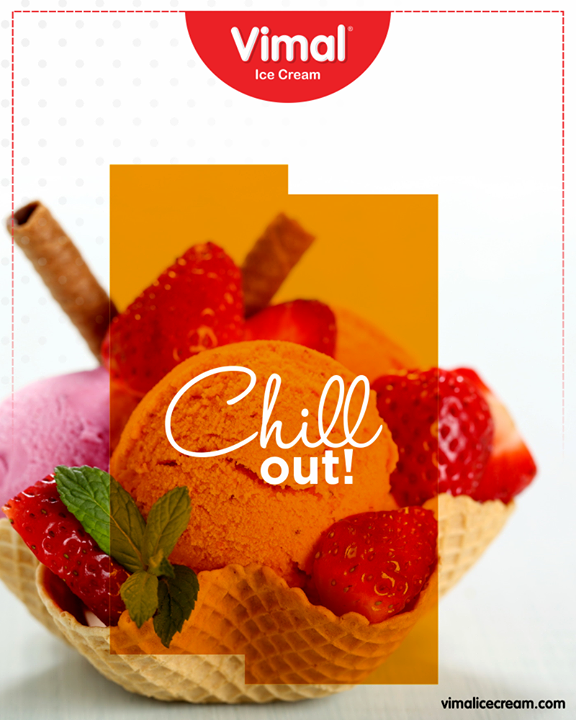 Chill out with this deliciously cooling sensation! 

#VimalIceCream #IcecreamTime #IceCreamLovers #FrostyLips #Vimal #IceCream