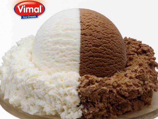 #Chocolate vs #Vanilla, who wins it for you?

#VimalIceCream #India
