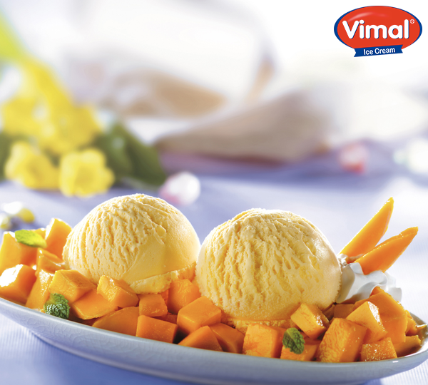Doesn't the sight of this #Delicious #IceCream make your mouth water?   

#VimalIceCreams #IceCreamLovers #Ahmedabad #India