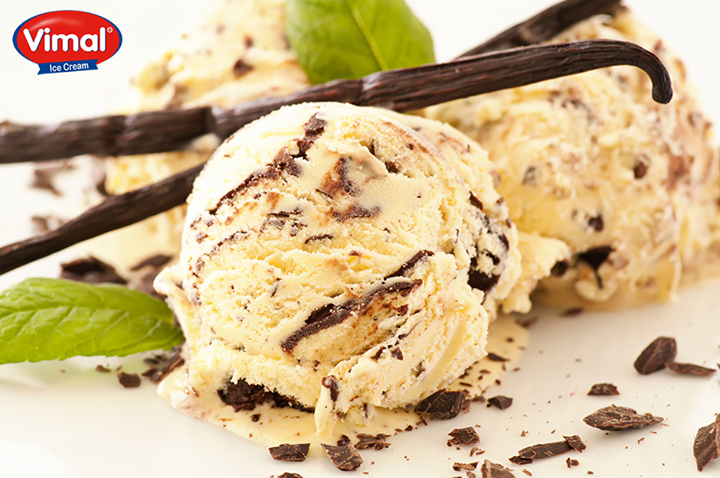 Sharing #IceCream is mutual, just like sharing love. Who will you share your love for Ice Cream with?