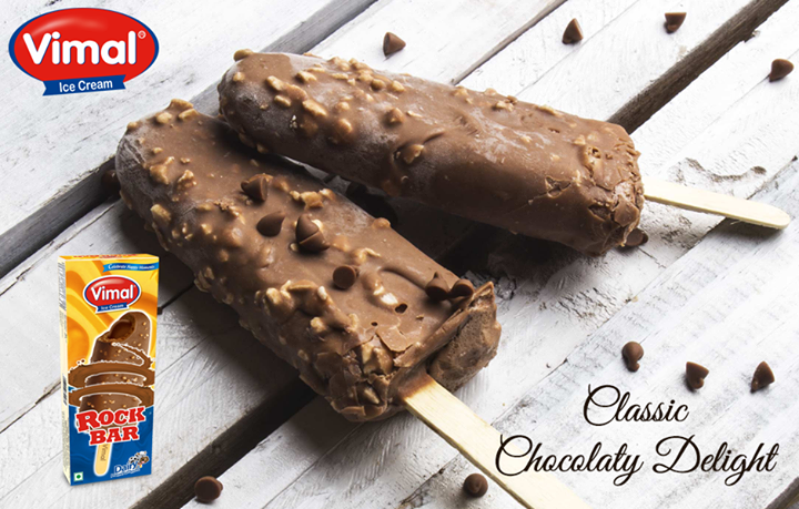 Surrender yourself to the Rock bar Candy & lose yourself in a pleasure-filled sensation!

#ChocolateBar #ChocolatyDelight #ChocolateIcecream #VimalIcecream #Ahmedabad