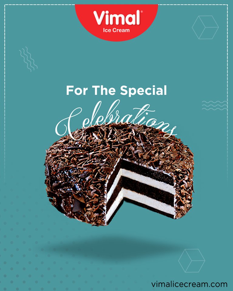 Celebrate special and happy moments with our yummilicious Ice Cream Cakes

#IcecreamTime #IceCreamLovers #FrostyLips #Vimal #IceCream #VimalIceCream #Ahmedabad https://t.co/FwWH7uG0my